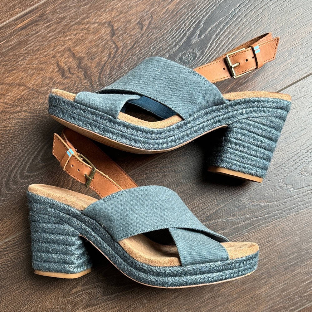 LIKE NEW TOMS Ibiza Platform Sandals